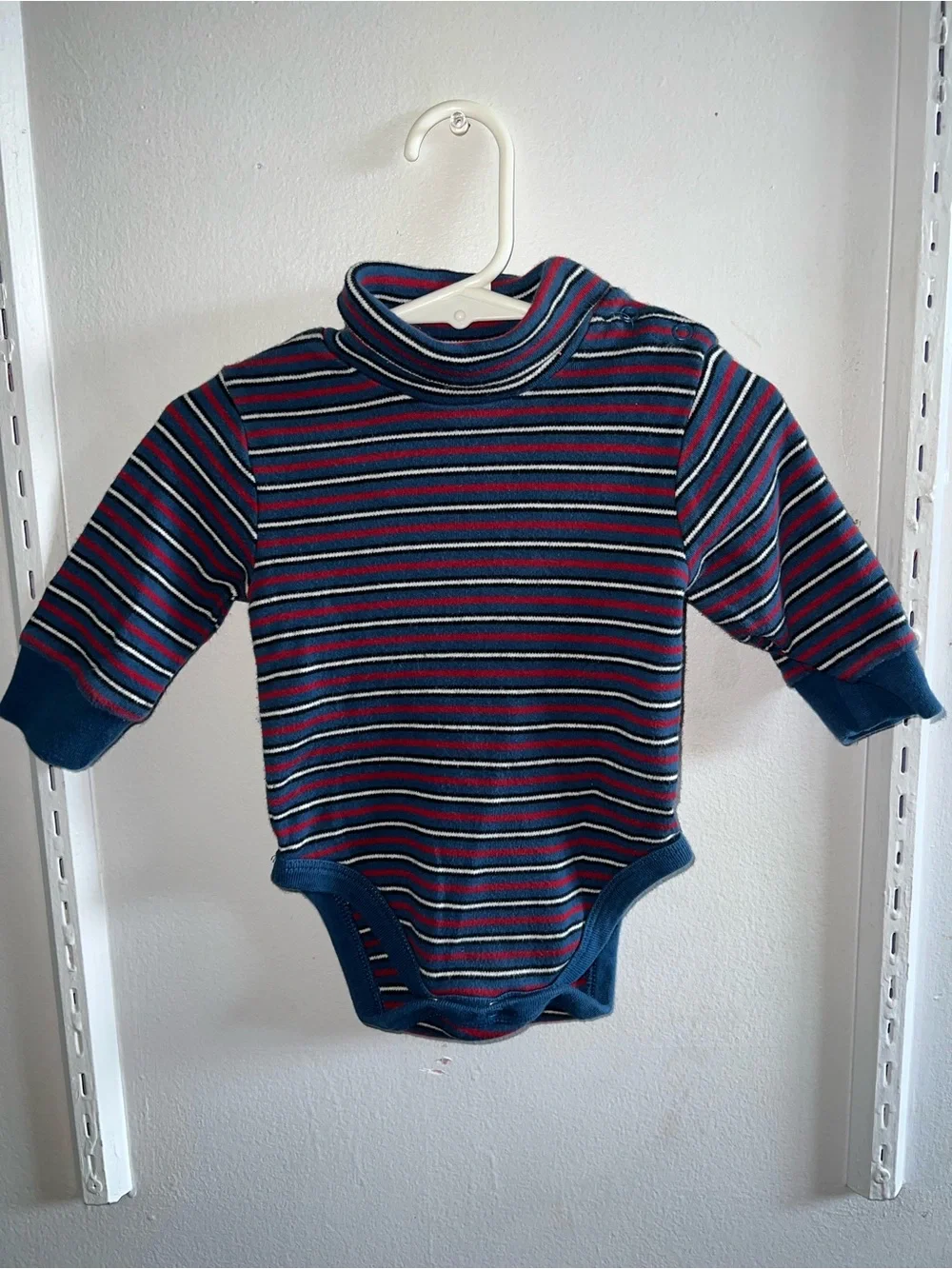 Y2K The Children’s Place Baby boy Striped Long-Sleeve One-Piece Bodysuit